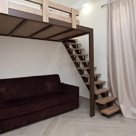 Central Studio Oasis For Urban Explorers