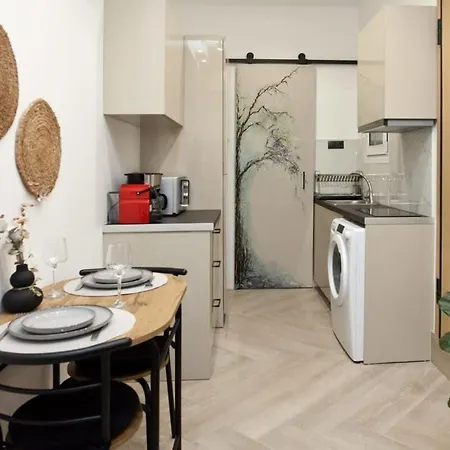 Central Studio Oasis For Urban Explorers *