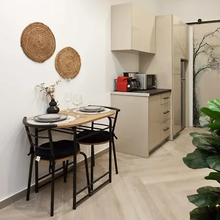 Central Studio Oasis For Urban Explorers *